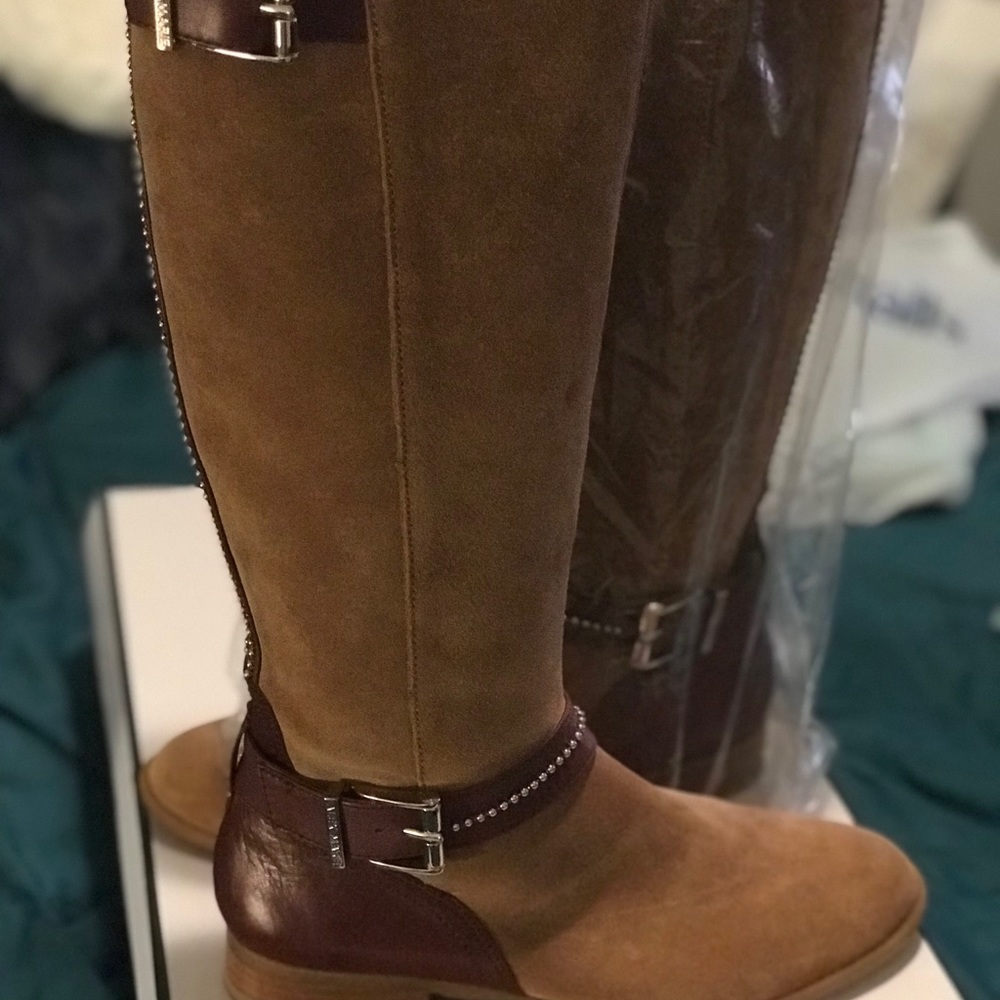 Nice Winter Boot - image 2